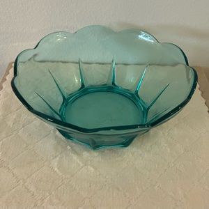2 vintage Anchor Hocking Swedish Marine & Green  serving bowls.